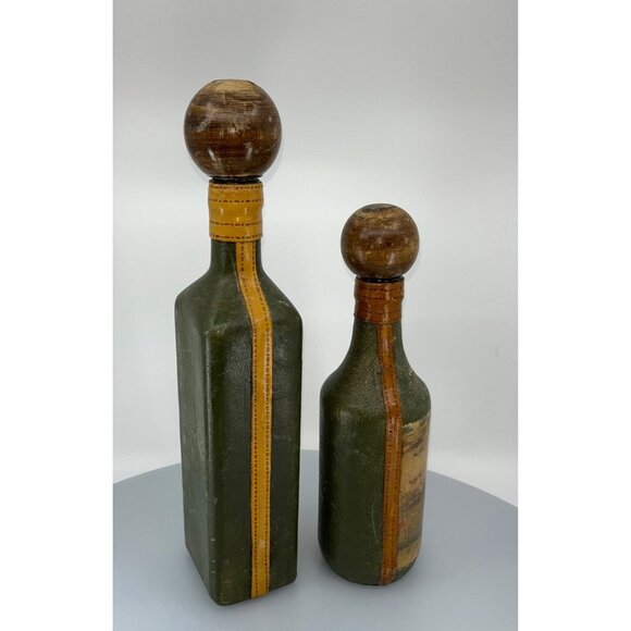 (2) VTG Fausto Corduri Italian Leather Wrapped Decanters with Wood Stopper - Picture 11 of 14